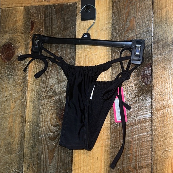 NWT XHILARATION BIKINI BOTTOMS - Picture 1 of 1